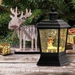 Wondise Lighted Street Lamp Shaped Christmas Snow Globe Lantern With 6H Timer, Battery Operated Snowman With Christmas Tree Scene Glittering Hanging Water Lantern For Christmas Home Decoration Gift -Department 56 Shop 61P0VUE5ONL